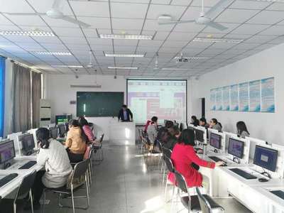 合肥軒昂教育咨詢來校開展跨境電商師資培訓 推動電子商務(wù)信息咨詢發(fā)展